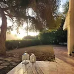 Seaview Villa, 4 Bedrooms, 5 Min Walk To *