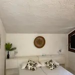 Βίλα Seaview Villa, 4 Bedrooms, 5 Min Walk To