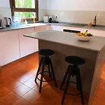 Seaview Villa, 4 Bedrooms, 5 Min Walk To Torre delle Stelle