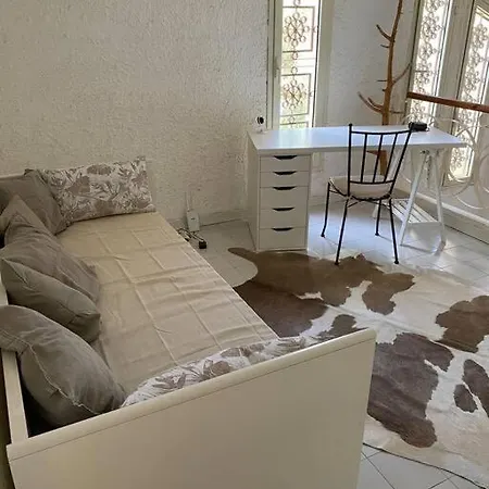 Seaview Villa, 4 Bedrooms, 5 Min Walk To *