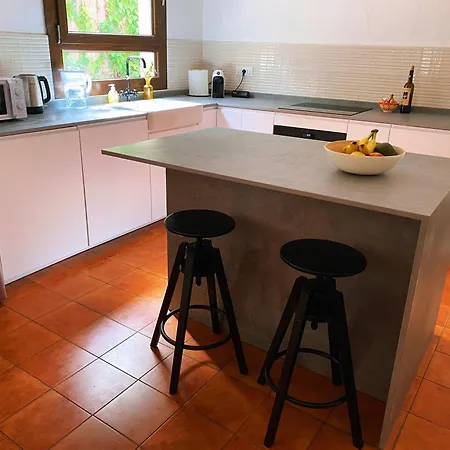 Seaview Villa, 4 Bedrooms, 5 Min Walk To 토레 델레 스텔레