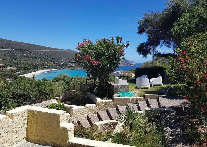 Villa Seaview Villa, 4 Bedrooms, 5 Min Walk To *