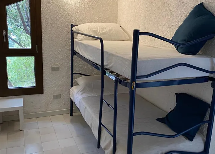Villa Seaview Villa, 4 Bedrooms, 5 Min Walk To