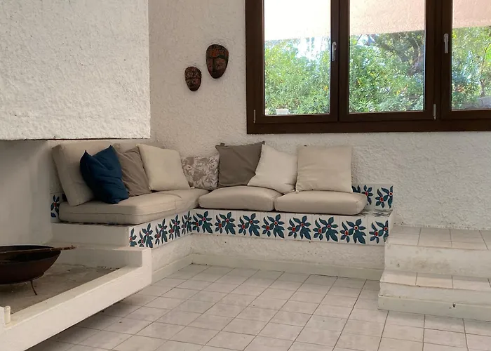 Seaview Villa, 4 Bedrooms, 5 Min Walk To Villa